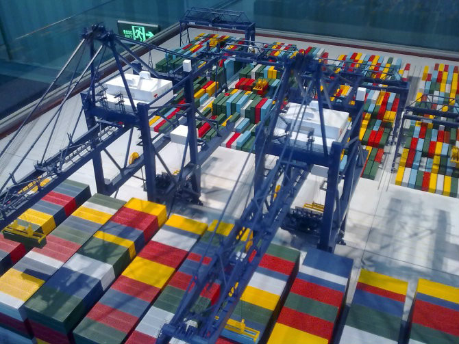 白朗县港口集装箱堆场